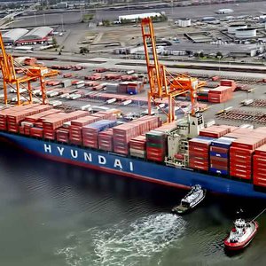 Объём перевозок HMM в порты западного побережья США в январе вырос в полтора раза-Транспортная компания Союзхимтранс-Авто